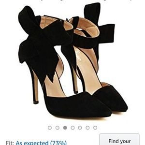 Black bow heels